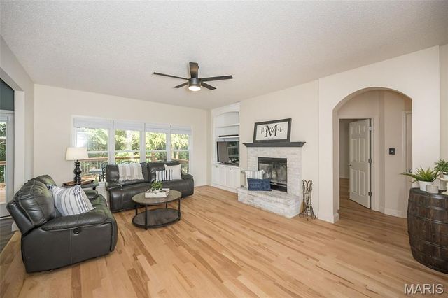 53 Highbush Court, Dardenne Prairie, MO 63368