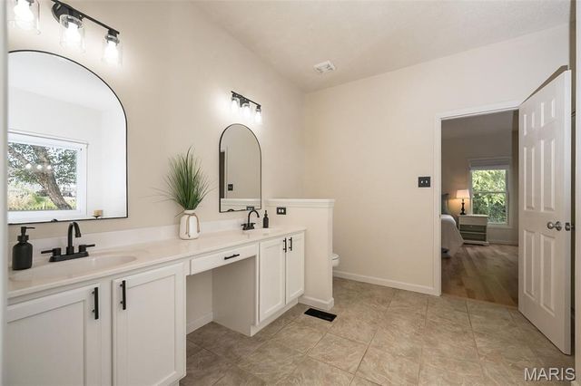 53 Highbush Court, Dardenne Prairie, MO 63368