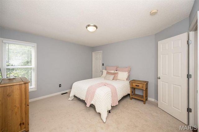 53 Highbush Court, Dardenne Prairie, MO 63368