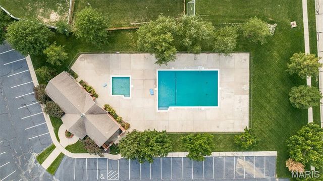 53 Highbush Court, Dardenne Prairie, MO 63368