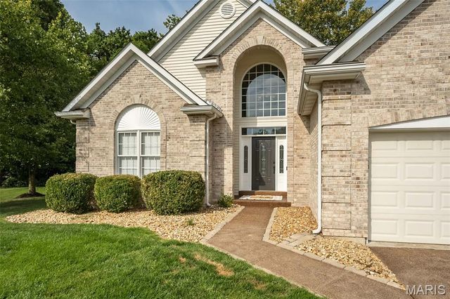 53 Highbush Court, Dardenne Prairie, MO 63368