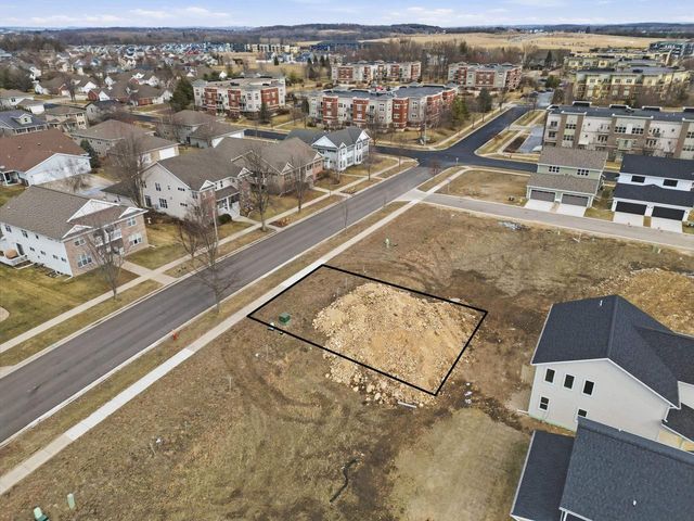 5217 Sassafras Drive, Fitchburg, WI 53711