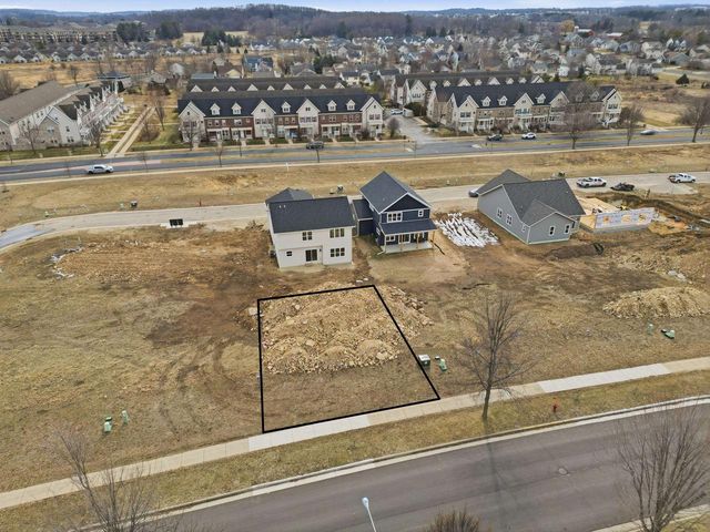 5217 Sassafras Drive, Fitchburg, WI 53711