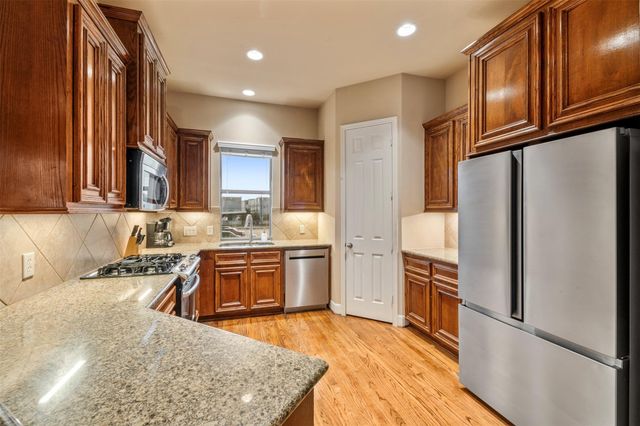 2384 Bastrop Street, Houston, TX 77004