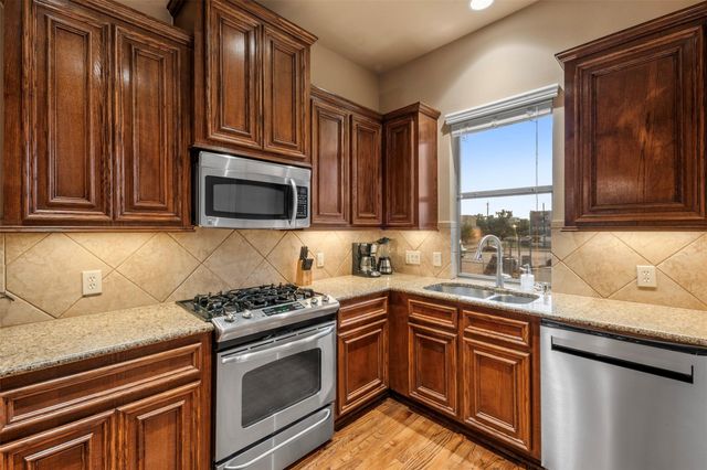 2384 Bastrop Street, Houston, TX 77004