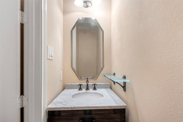 2384 Bastrop Street, Houston, TX 77004
