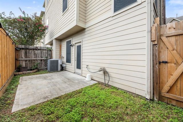 2384 Bastrop Street, Houston, TX 77004