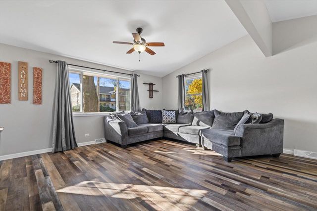 356 E Market STREET, Burlington, WI 53105