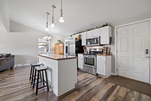 356 E Market STREET, Burlington, WI 53105