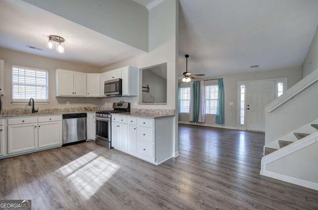 21 Oak Grove Ln NW, Adairsville, GA 30103