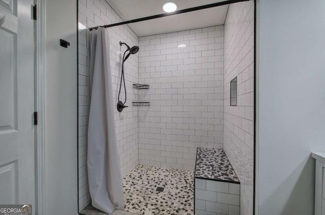 21 Oak Grove Ln NW, Adairsville, GA 30103