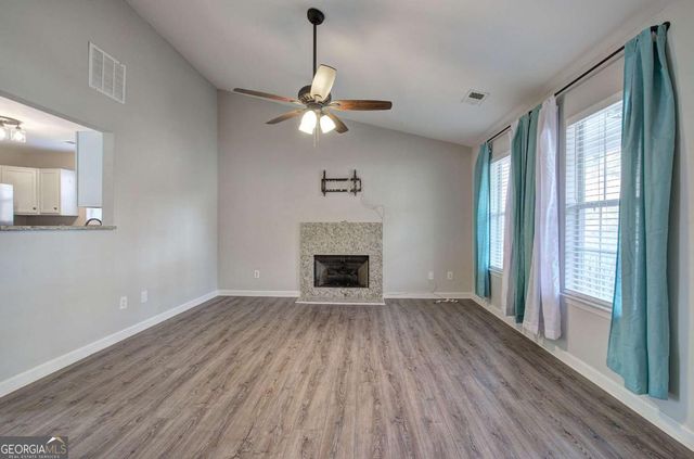 21 Oak Grove Ln NW, Adairsville, GA 30103