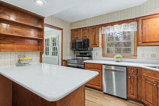 6 Clover Street, South Burlington, VT 05403