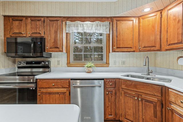6 Clover Street, South Burlington, VT 05403