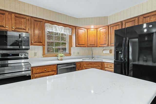 6 Clover Street, South Burlington, VT 05403