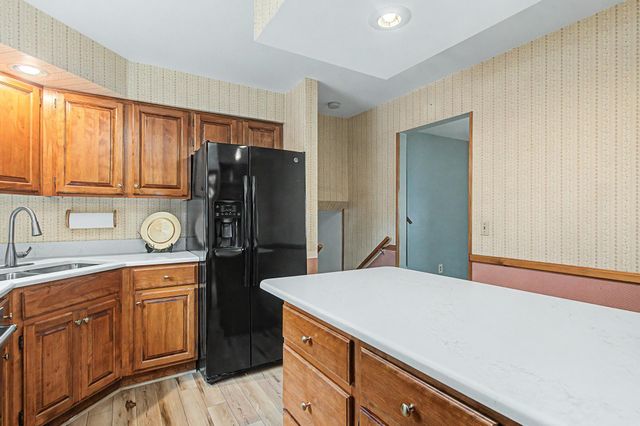 6 Clover Street, South Burlington, VT 05403