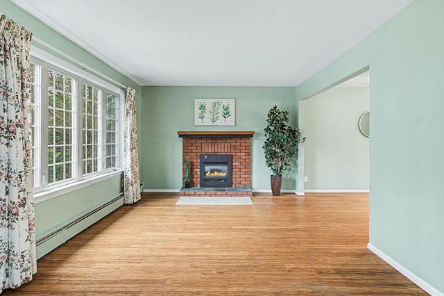 6 Clover Street, South Burlington, VT 05403