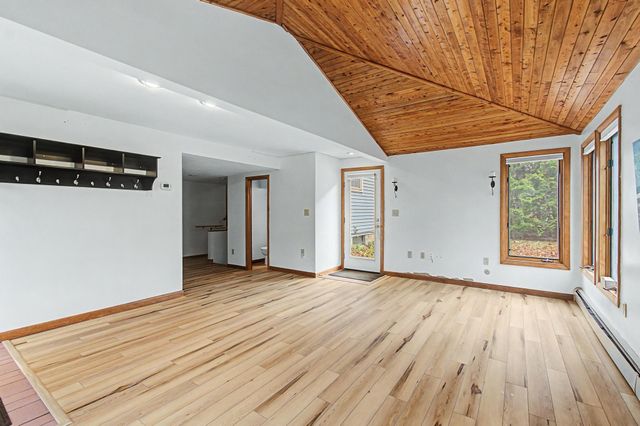 6 Clover Street, South Burlington, VT 05403