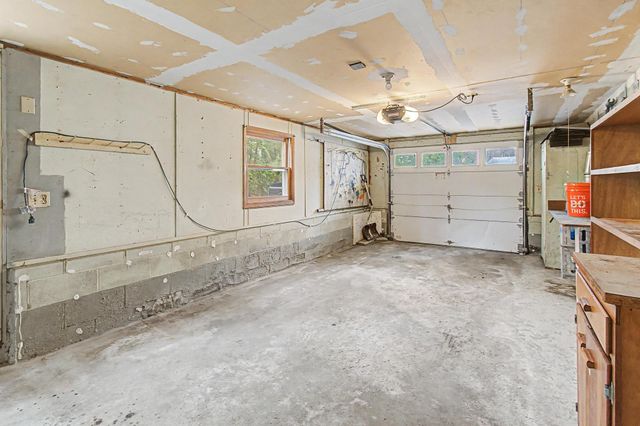 6 Clover Street, South Burlington, VT 05403