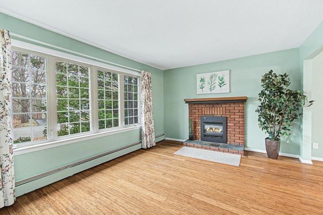 6 Clover Street, South Burlington, VT 05403