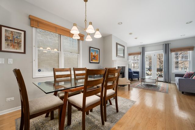 1242 W Ohio Street 1E, Chicago, IL 60642