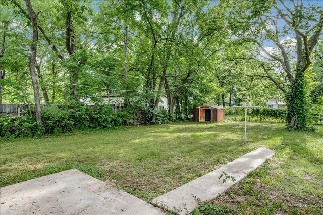 1710 Loomis, Winfield, KS 67156