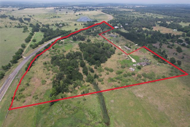 240 Cummings RD, Thorndale, TX 76577