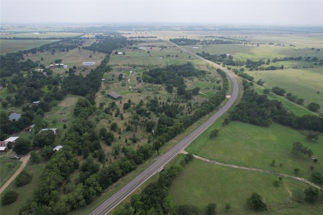 240 Cummings RD, Thorndale, TX 76577