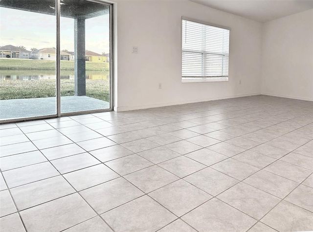 3540 74TH AVENUE CIR E, Sarasota, FL 34243