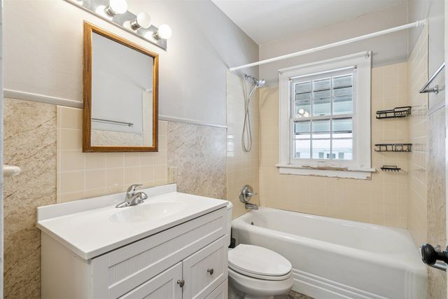 817 Grandview Avenue, Waterloo, IA 50703