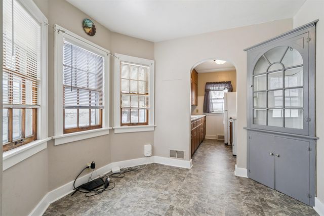 817 Grandview Avenue, Waterloo, IA 50703