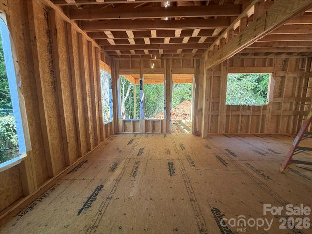 4127 Commonwealth Avenue, Charlotte, NC 28205