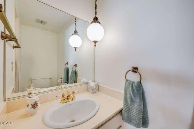 1906 Via Del Rey, South Pasadena, CA 91030