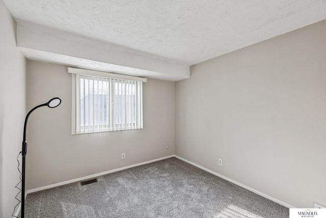 2615 Piccadilly Court, Lincoln, NE 68512