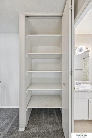 2615 Piccadilly Court, Lincoln, NE 68512