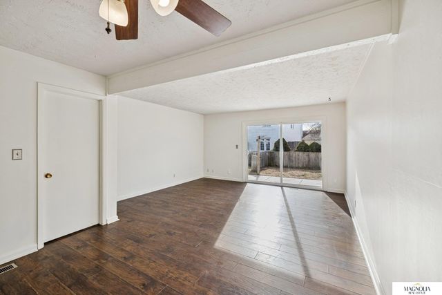 2615 Piccadilly Court, Lincoln, NE 68512