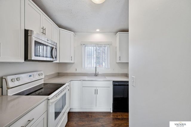 2615 Piccadilly Court, Lincoln, NE 68512