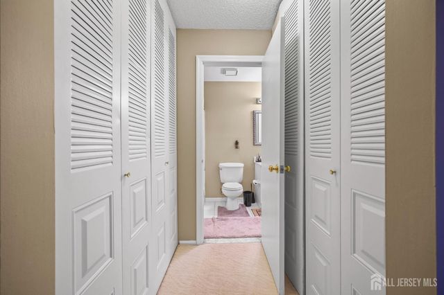 305 sunshine Court, Parlin, NJ 08859