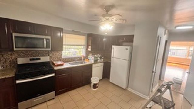5544 N Campbell Avenue 1C, Chicago, IL 60625