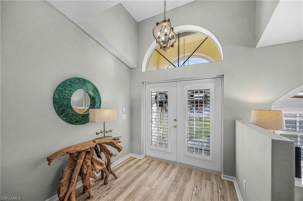 Image 10 of property listing at 2815 SW 37th TER, Cape Coral, FL 33914