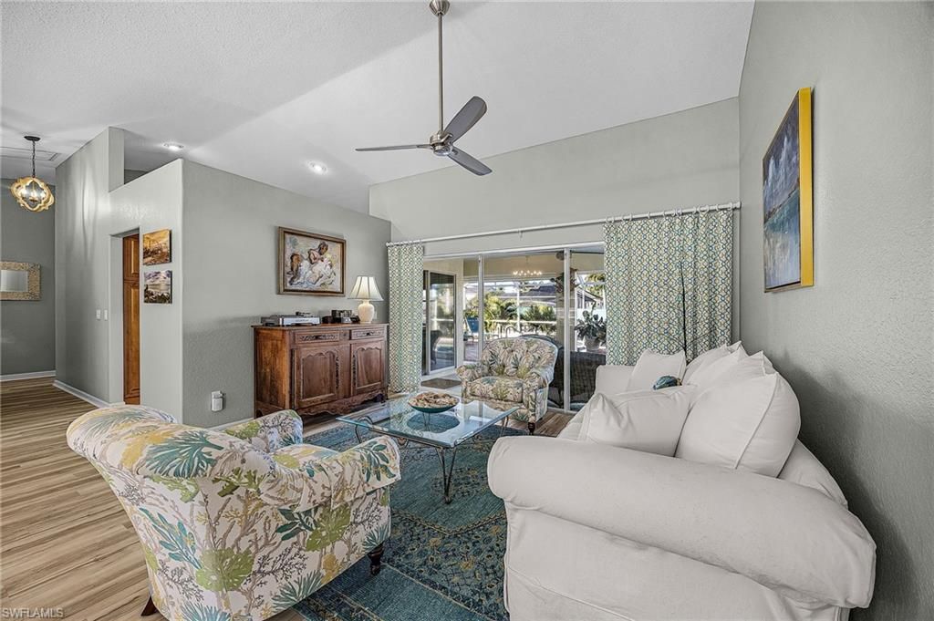 Image 12 of property listing at 2815 SW 37th TER, Cape Coral, FL 33914