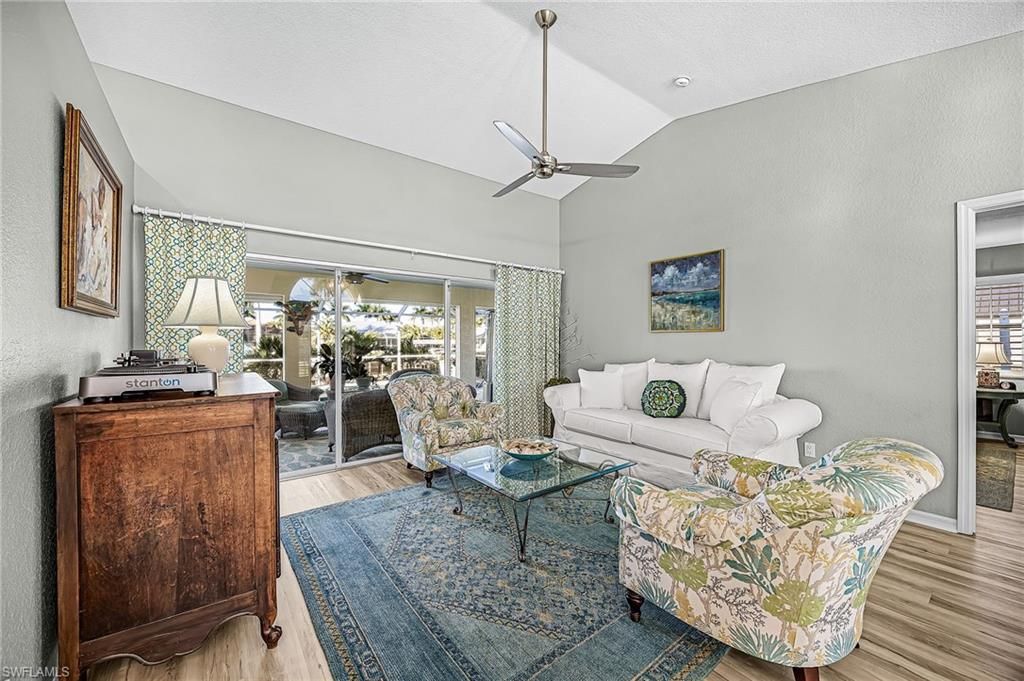 Image 13 of property listing at 2815 SW 37th TER, Cape Coral, FL 33914