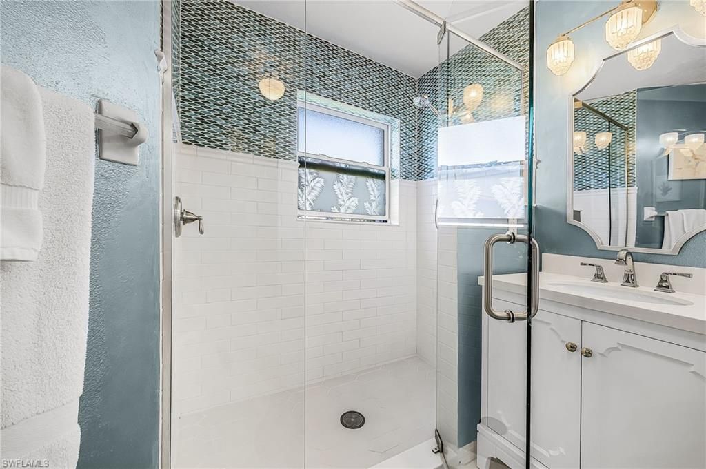 Image 20 of property listing at 2815 SW 37th TER, Cape Coral, FL 33914