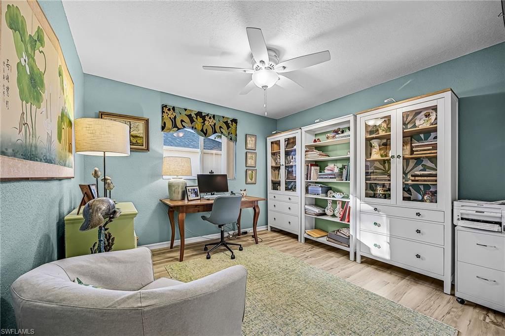 Image 24 of property listing at 2815 SW 37th TER, Cape Coral, FL 33914