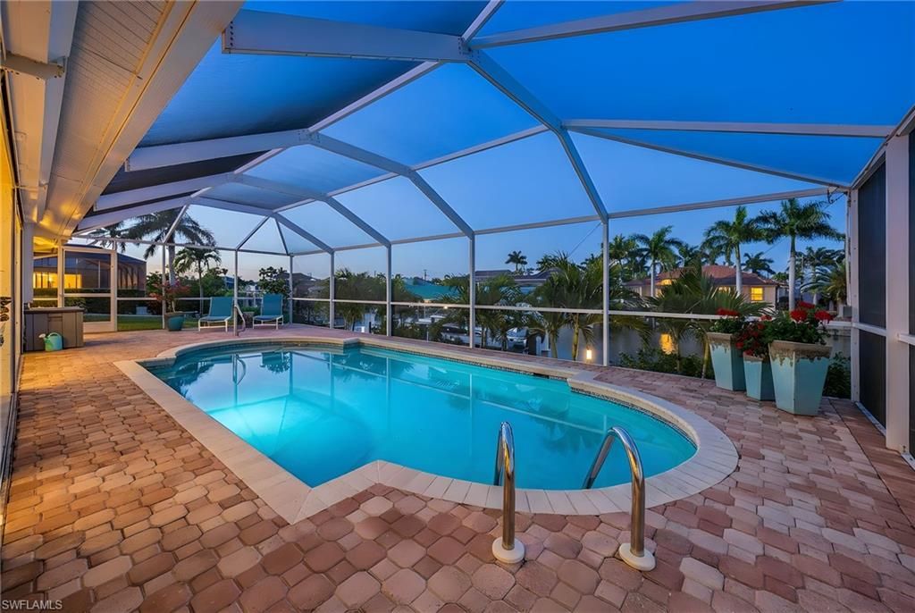 Image 32 of property listing at 2815 SW 37th TER, Cape Coral, FL 33914
