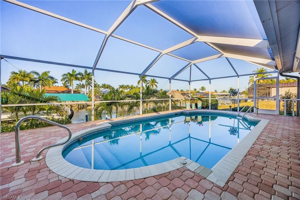 Image 33 of property listing at 2815 SW 37th TER, Cape Coral, FL 33914