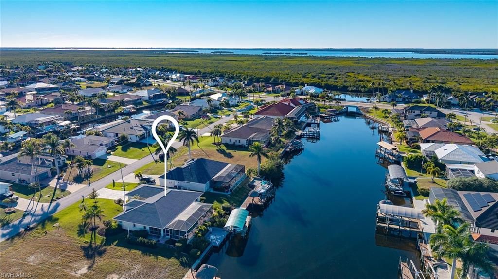 Image 43 of property listing at 2815 SW 37th TER, Cape Coral, FL 33914