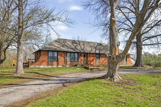 15116 Chestnut Street, Basehor, KS 66007