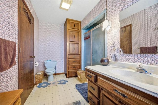 15116 Chestnut Street, Basehor, KS 66007