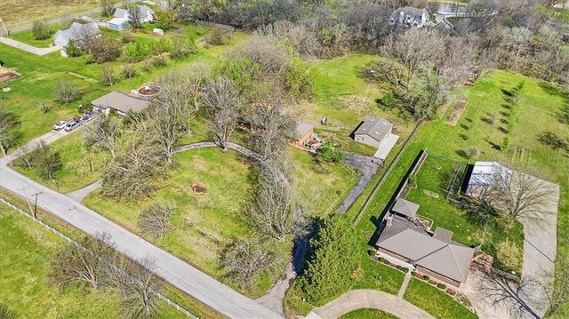 15116 Chestnut Street, Basehor, KS 66007